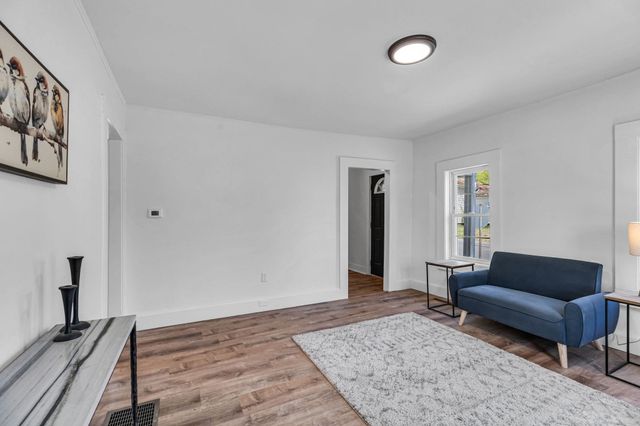 42 Washington St, Monson, MA 01057