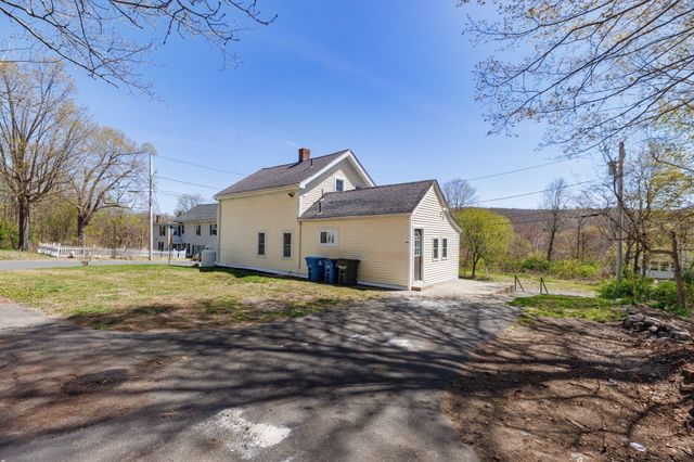 42 Washington St, Monson, MA 01057