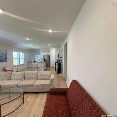 153 Lake Sweetwater Ln, Buda, TX 78610