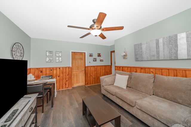 183 S 7th Street, Lindenhurst, NY 11757