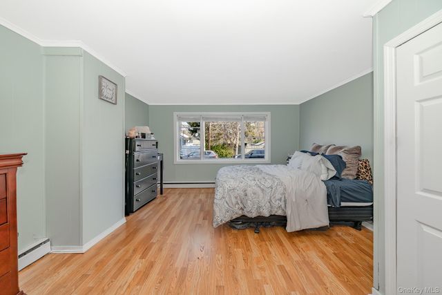 183 S 7th Street, Lindenhurst, NY 11757