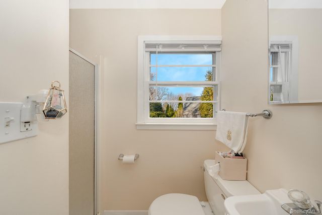 183 S 7th Street, Lindenhurst, NY 11757