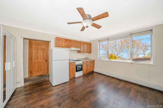 183 S 7th Street, Lindenhurst, NY 11757