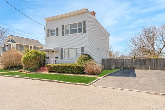 183 S 7th Street, Lindenhurst, NY 11757