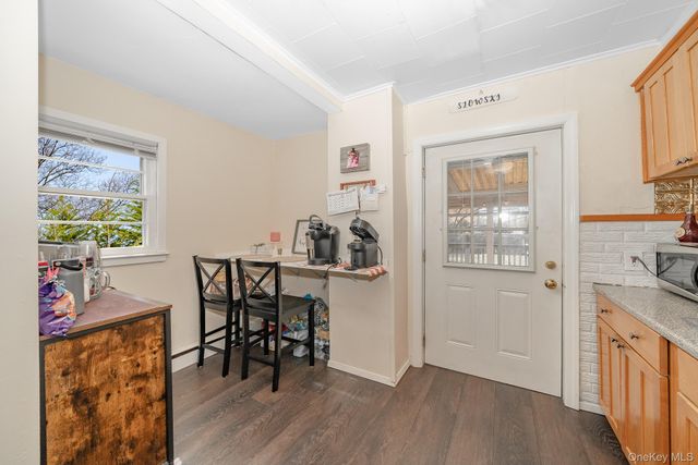 183 S 7th Street, Lindenhurst, NY 11757
