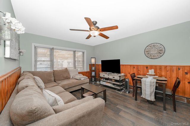 183 S 7th Street, Lindenhurst, NY 11757