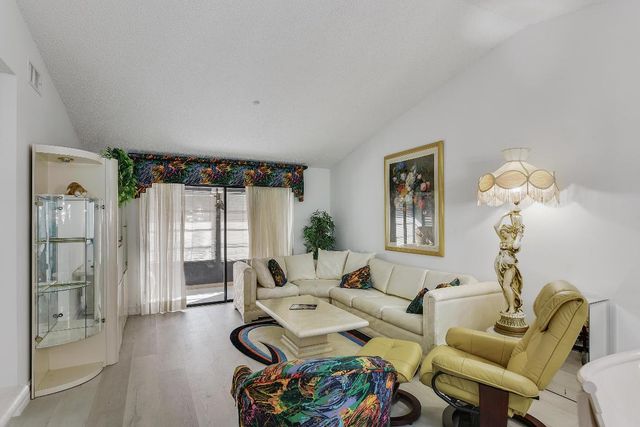 15342 Lakes Of Delray Boulevard 98, Delray Beach, FL 33484