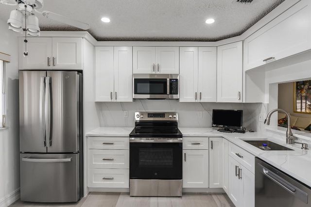 15342 Lakes Of Delray Boulevard 98, Delray Beach, FL 33484