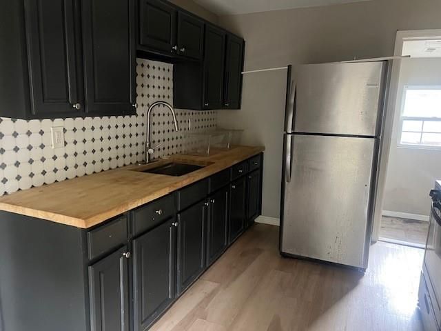 214 E Valley Street, St Joseph, MO 64504