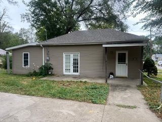 214 E Valley Street, St Joseph, MO 64504