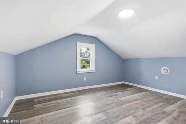 520 WOODLAND VIEW DR, York, PA 17406