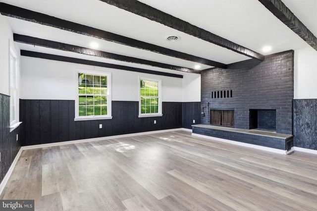 520 WOODLAND VIEW DR, York, PA 17406