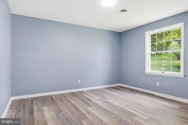 520 WOODLAND VIEW DR, York, PA 17406
