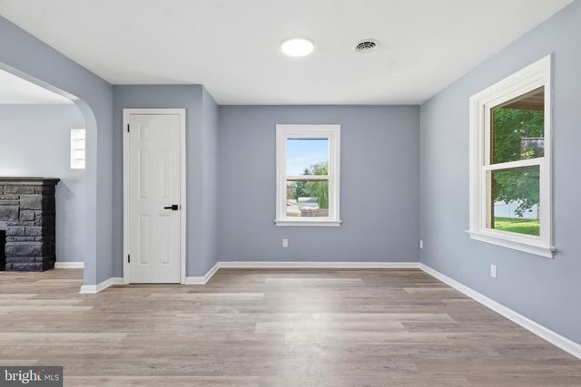 520 WOODLAND VIEW DR, York, PA 17406