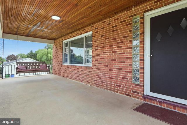 520 WOODLAND VIEW DR, York, PA 17406