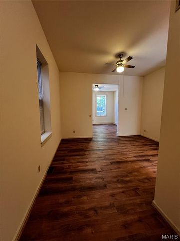 2005 Menard Street, St Louis, MO 63104