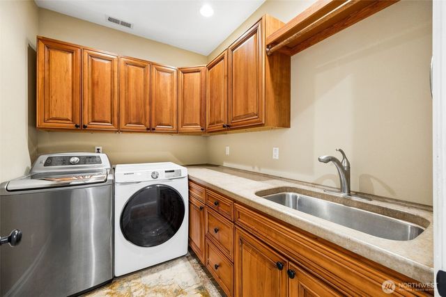3202 170th Avenue E, Lake Tapps, WA 98391