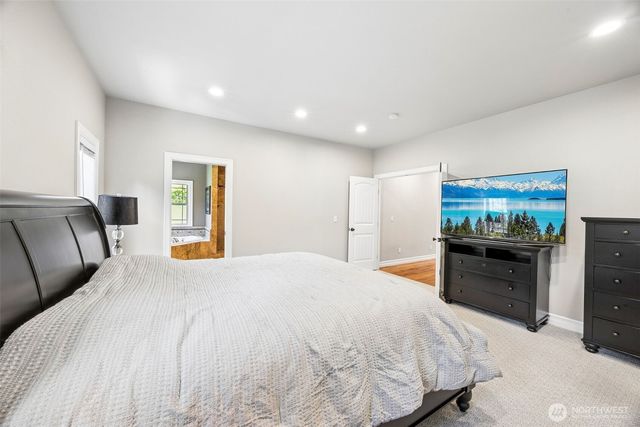 3202 170th Avenue E, Lake Tapps, WA 98391