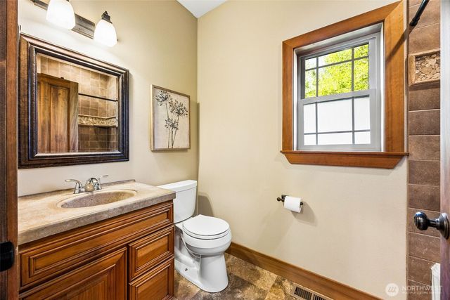 3202 170th Avenue E, Lake Tapps, WA 98391