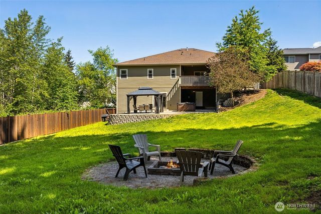 3202 170th Avenue E, Lake Tapps, WA 98391