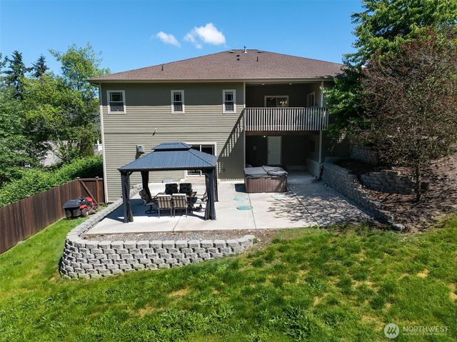3202 170th Avenue E, Lake Tapps, WA 98391