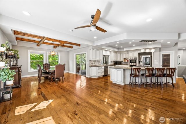 3202 170th Avenue E, Lake Tapps, WA 98391
