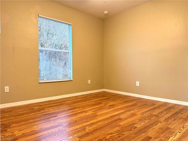 117 Shadow Lakes DR, Lehigh Acres, FL 33974