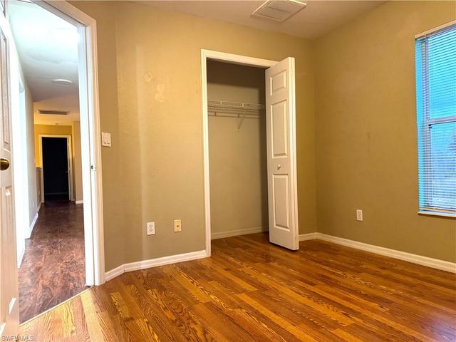 117 Shadow Lakes DR, Lehigh Acres, FL 33974