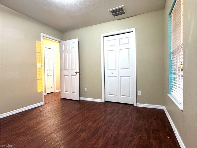 117 Shadow Lakes DR, Lehigh Acres, FL 33974