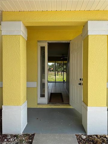 117 Shadow Lakes DR, Lehigh Acres, FL 33974