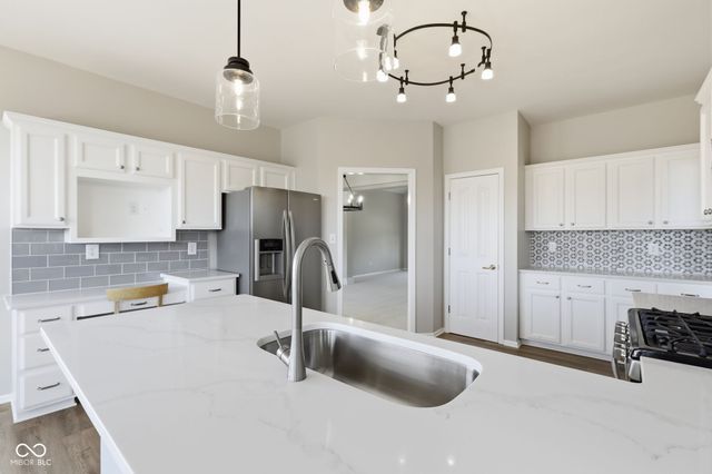 319 W Columbine Lane, Westfield, IN 46074