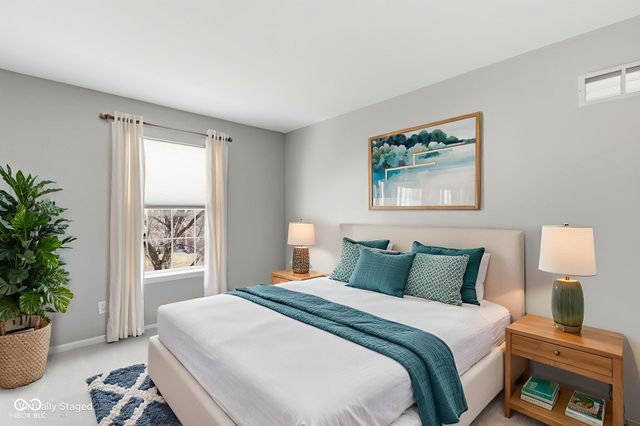 319 W Columbine Lane, Westfield, IN 46074