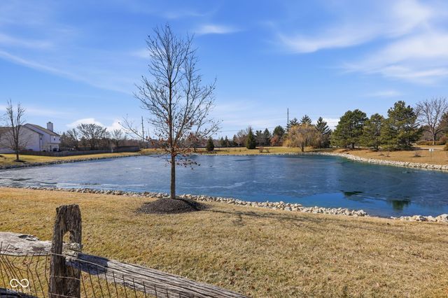 319 W Columbine Lane, Westfield, IN 46074