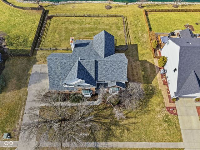 319 W Columbine Lane, Westfield, IN 46074