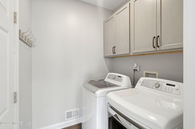 8 Cabin Brook Crescent Crest, Manchester, NJ 08759