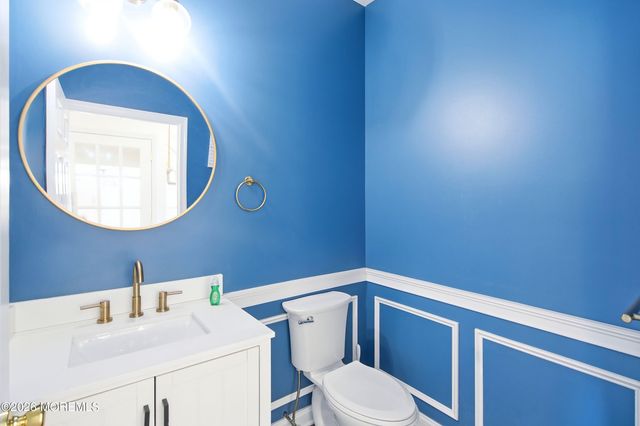 8 Cabin Brook Crescent Crest, Manchester, NJ 08759