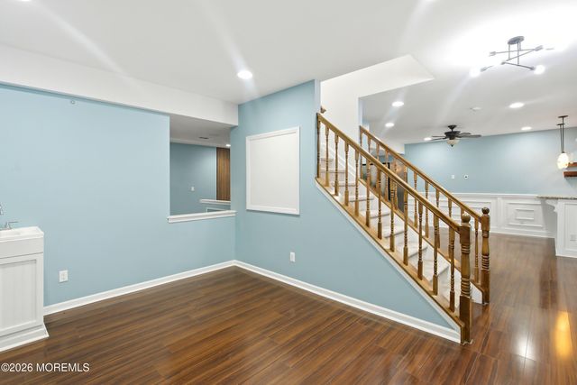 8 Cabin Brook Crescent Crest, Manchester, NJ 08759