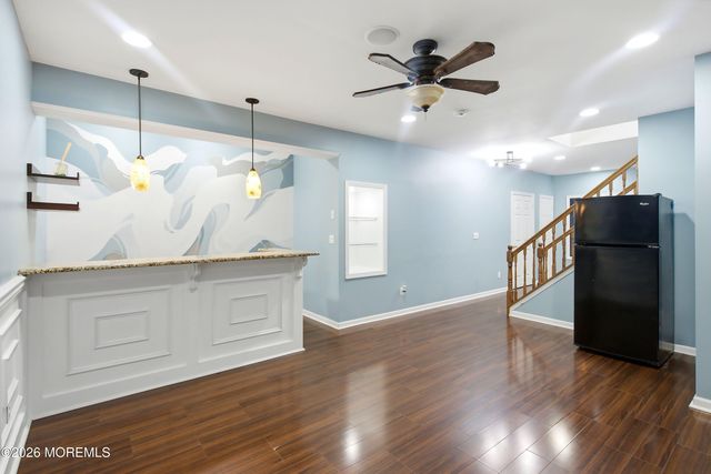 8 Cabin Brook Crescent Crest, Manchester, NJ 08759