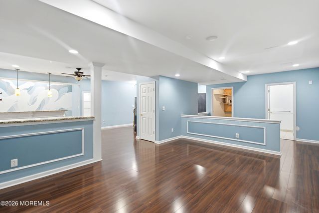 8 Cabin Brook Crescent Crest, Manchester, NJ 08759