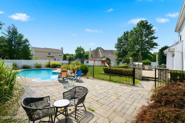 8 Cabin Brook Crescent Crest, Manchester, NJ 08759