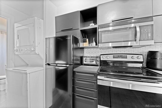 1140 N Downing Street 305, Denver, CO 80218