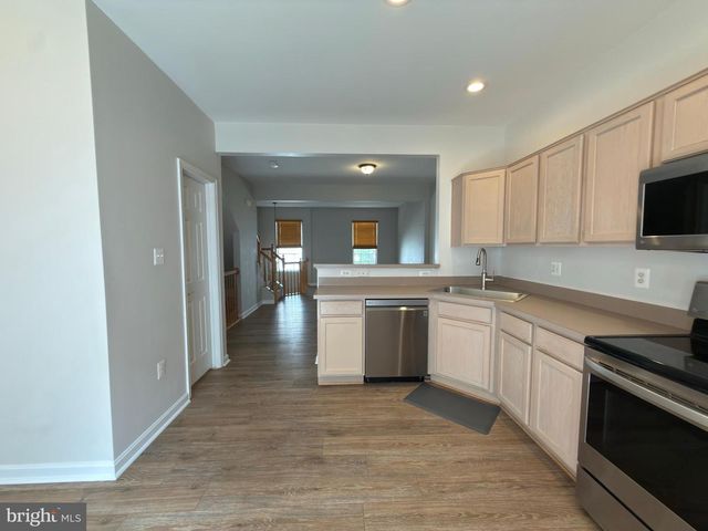21843 RYAN PARK TER, Ashburn, VA 20147