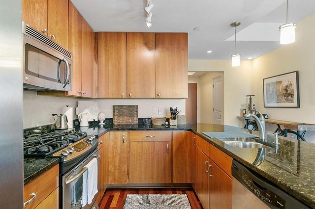 100 3rd Avenue S 1703, Minneapolis, MN 55401