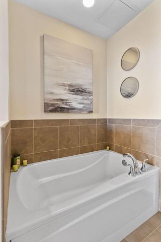 100 3rd Avenue S 1703, Minneapolis, MN 55401
