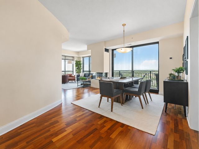 100 3rd Avenue S 1703, Minneapolis, MN 55401