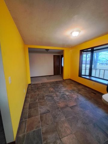 17723 Karen Drive, Neosho, MO 64850