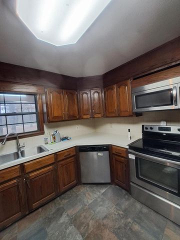 17723 Karen Drive, Neosho, MO 64850