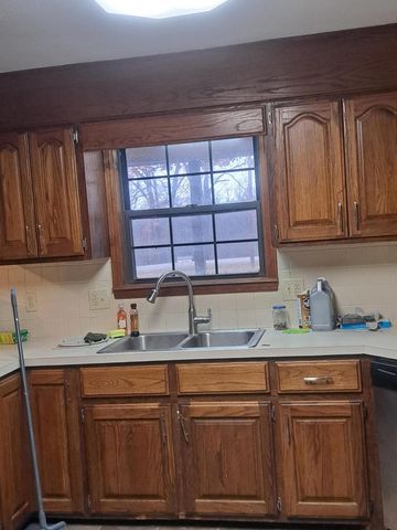 17723 Karen Drive, Neosho, MO 64850