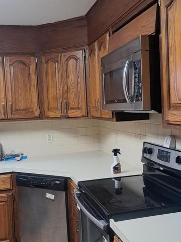 17723 Karen Drive, Neosho, MO 64850