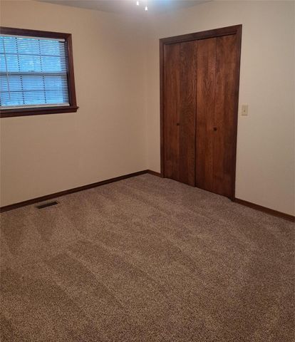 17723 Karen Drive, Neosho, MO 64850